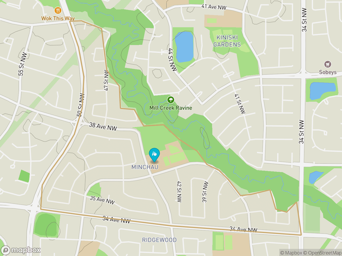 Map of Minchau, Edmonton — neighbourhood boundary, 1 school, parks and surrounding streets.