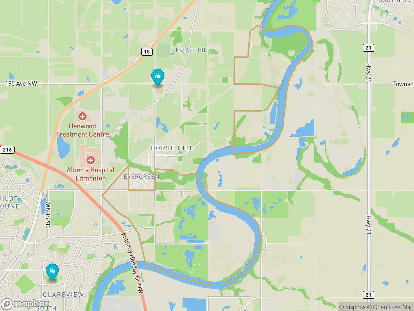 Map of Quarry Ridge, Edmonton — neighbourhood boundary, 2 schools, parks and surrounding streets.